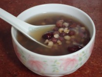 薏仁红豆莲子汤功效,红豆薏仁莲子粥的做法窍门